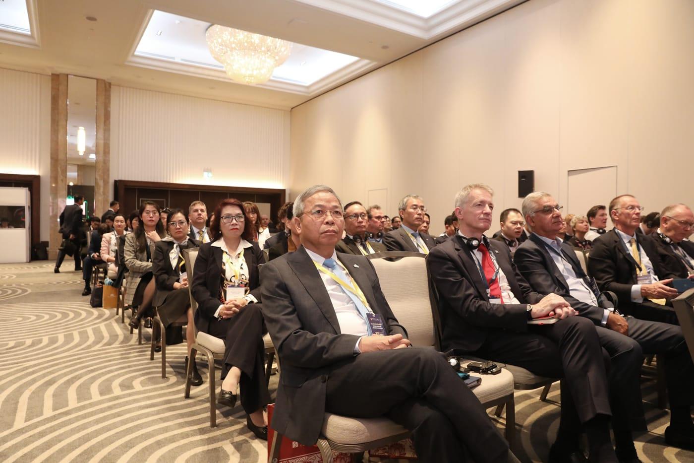 Việt Nam tăng tốc chuyển đổi số, CMC dẫn đầu trận địa AI và Cloud