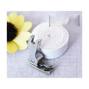 Chân vịt may mí trái CL1/32N Susei 0,8 mm, chân vịt bù trái Narrow cho máy may công nghiệp 1 kim, hỗ trợ giữ khoảng cách đường may gần mép vải, phù hợp xưởng may và thợ sửa chữa máy may