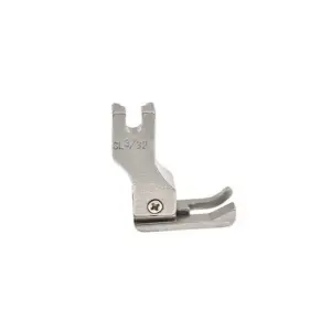 Chân vịt mí trái CL 3/32E, kích thước 2,4mm, chân vịt bù mép cho máy may 1 kim công nghiệp, hỗ trợ dẫn vải ổn định và duy trì cự ly đường may, phù hợp may mí, may đường thẳng và gia công quần áo